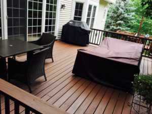 Chagrin Falls Lake Road Deck Pressure washing