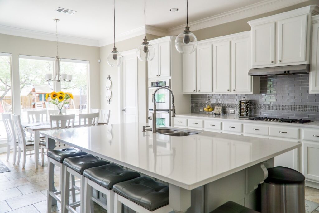 Beachwood Ohio Cabinet Refinishing Craftsmanship - Elevating Cabinets.