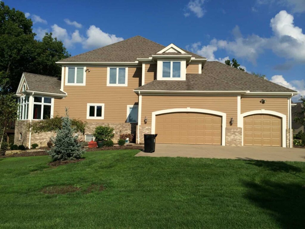 Collaborative Siding Refinishing in Hudson